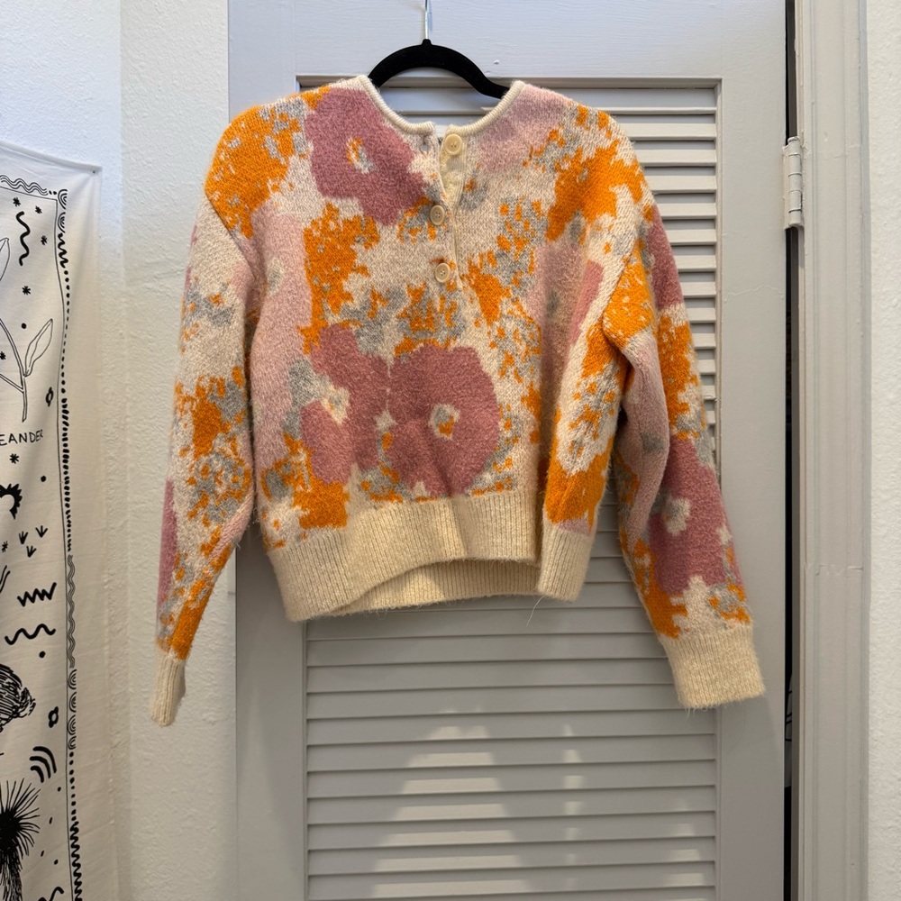 floral sweater with buttons